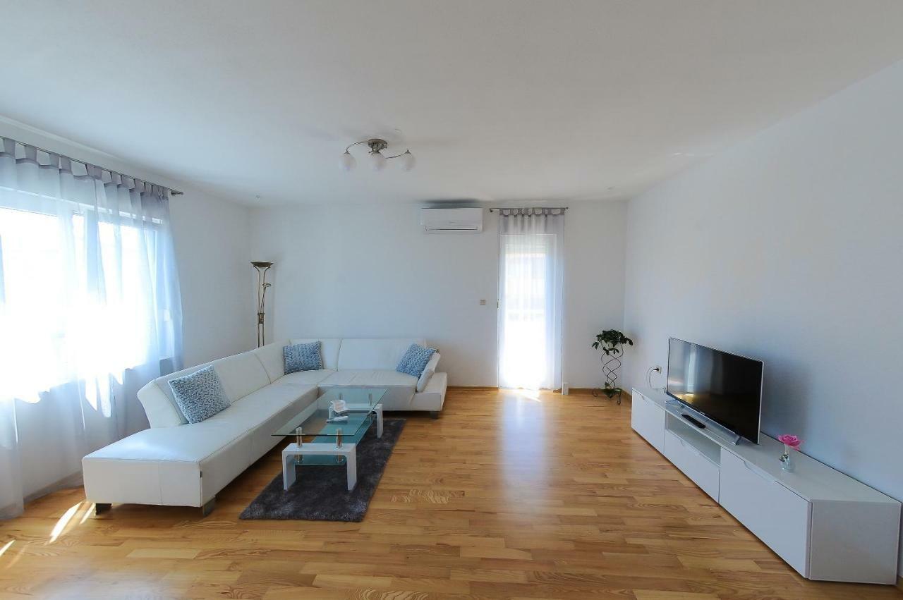 Apartment Neva スプリト エクステリア 写真